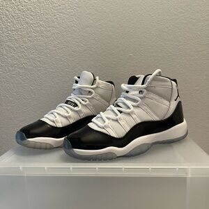 Air Jordan 11 Retro Concord